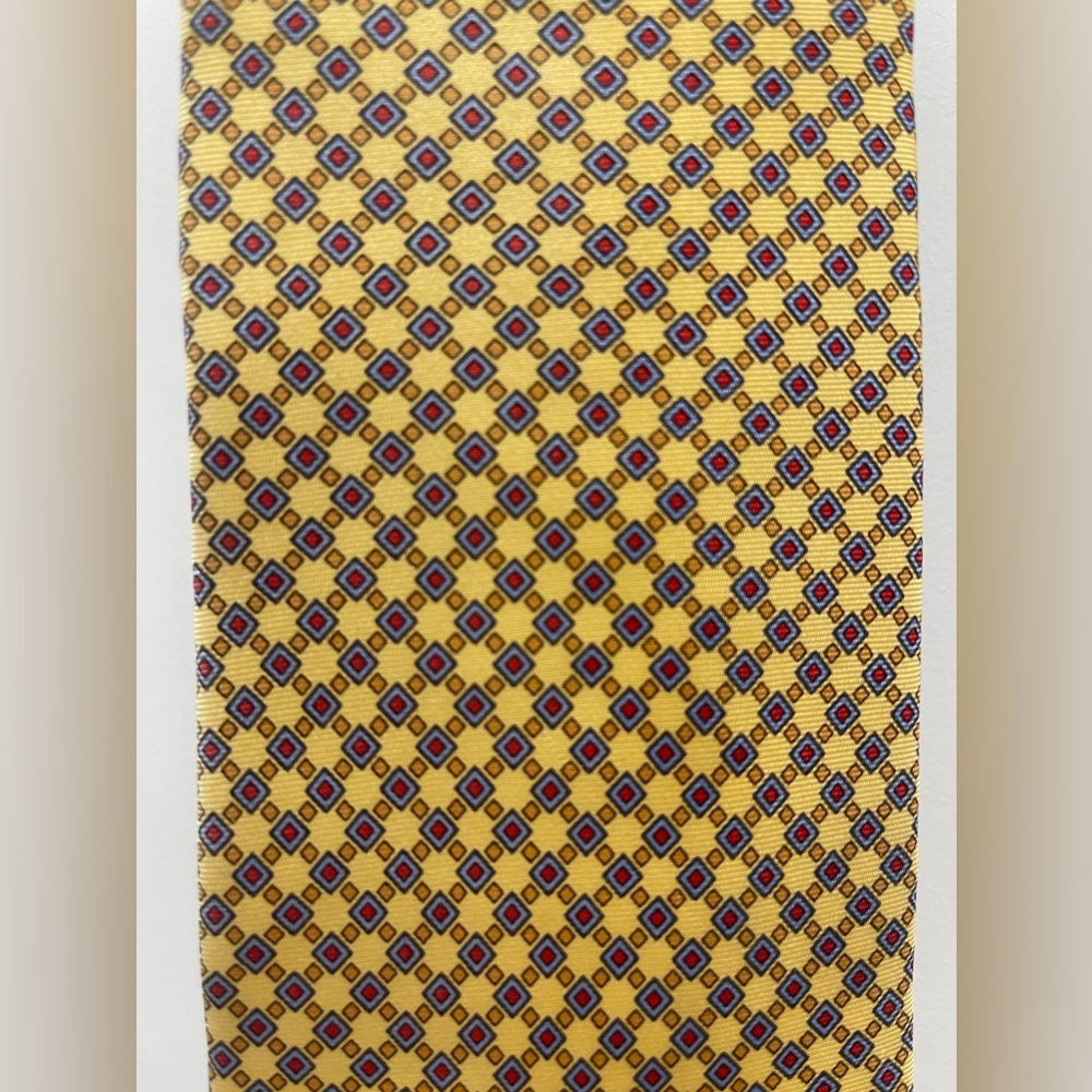 Dunhill Silk Tie Made in Italy Geometric Diamond Pattern Gold Yellow Blue Red